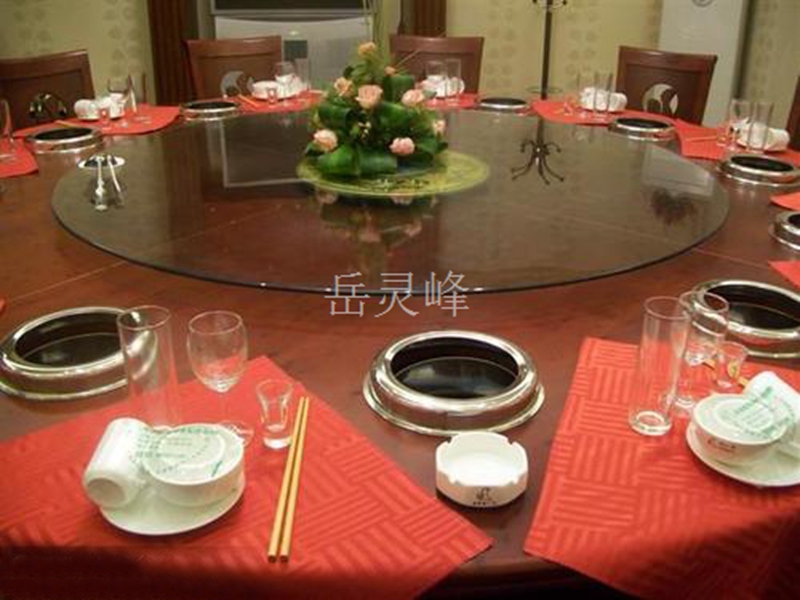 岚慧无烟火锅桌加入中国元素具有的风格