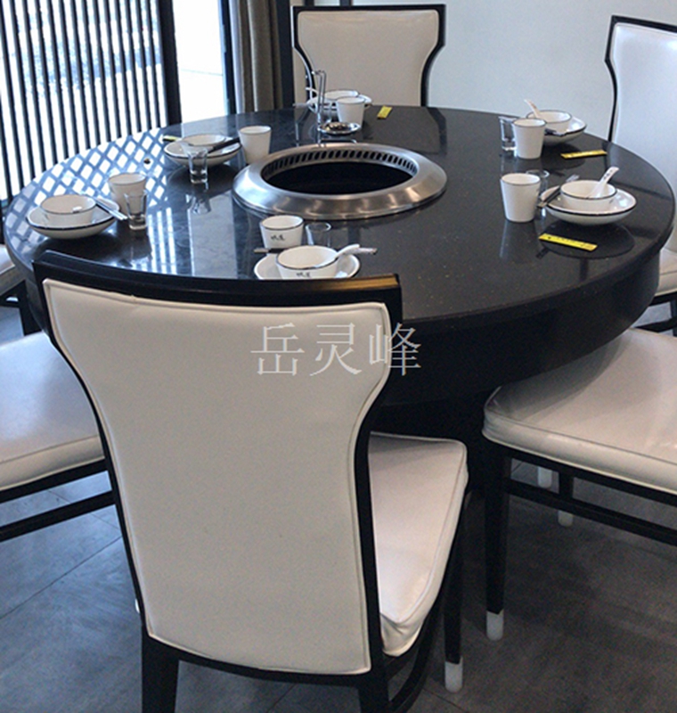 捞吧火锅桌加入中国元素具有的风格